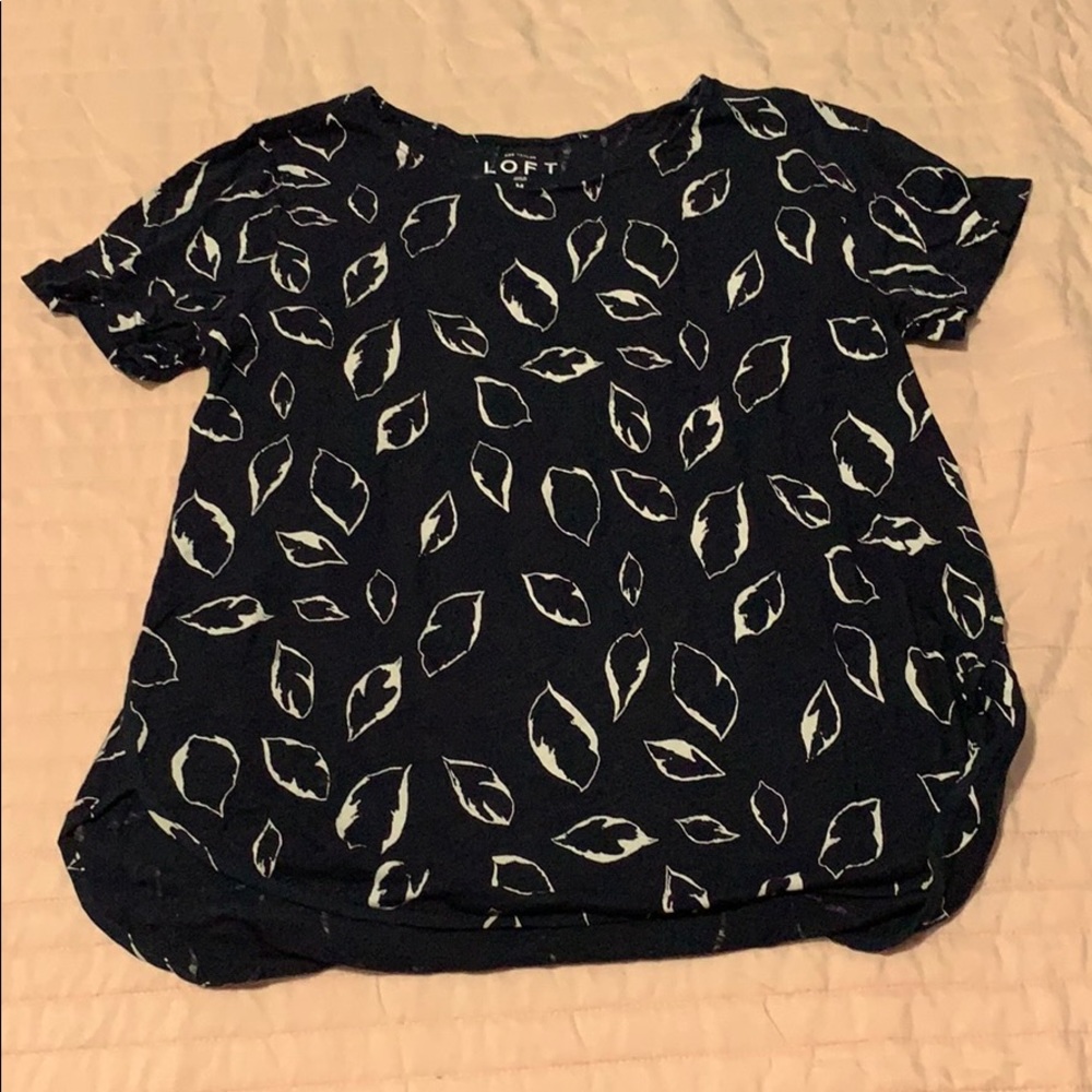 GUC Ann Taylor Tee ❤️
